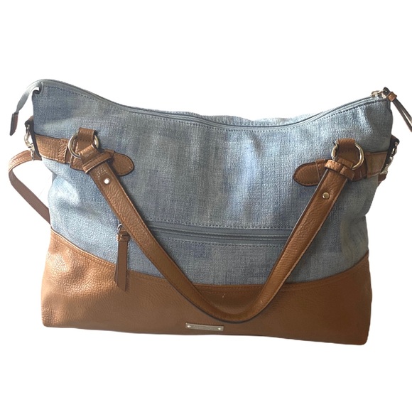 Jessica Simpson Handbags - Jessica Simpson tote bag